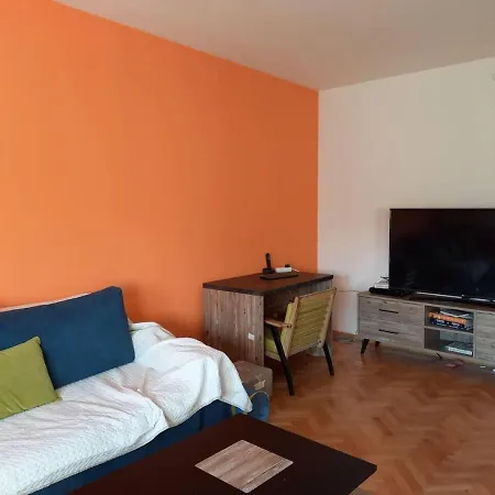 Stunning Color 1-bed In Apartment Skopje