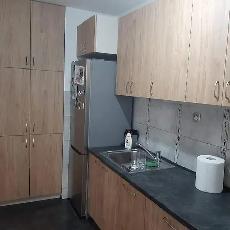 Stunning Color 1-bed In Apartment *